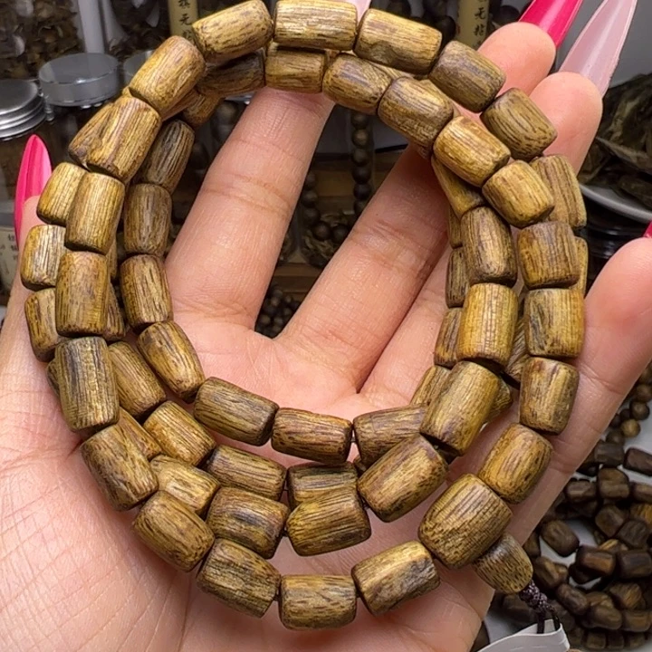 沉香碎屑沉香奇楠金沙叶随型桶珠22克多样性