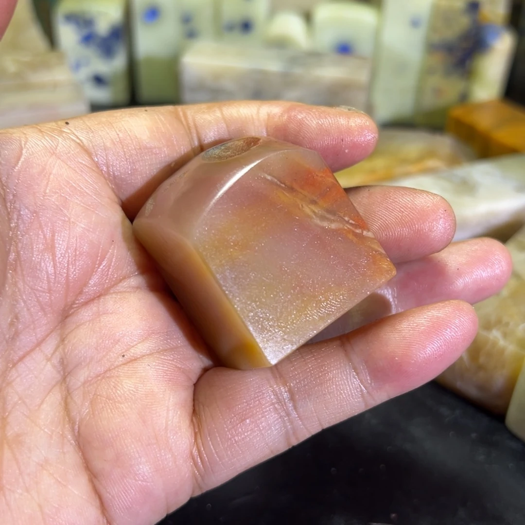 巴林石东*巴林石鸡血