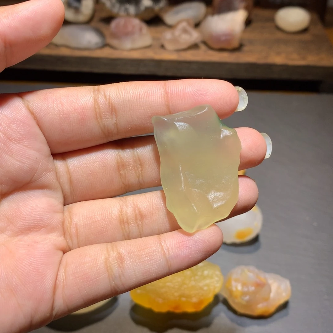 未镶嵌玛瑙/玉髓珠宝奇石