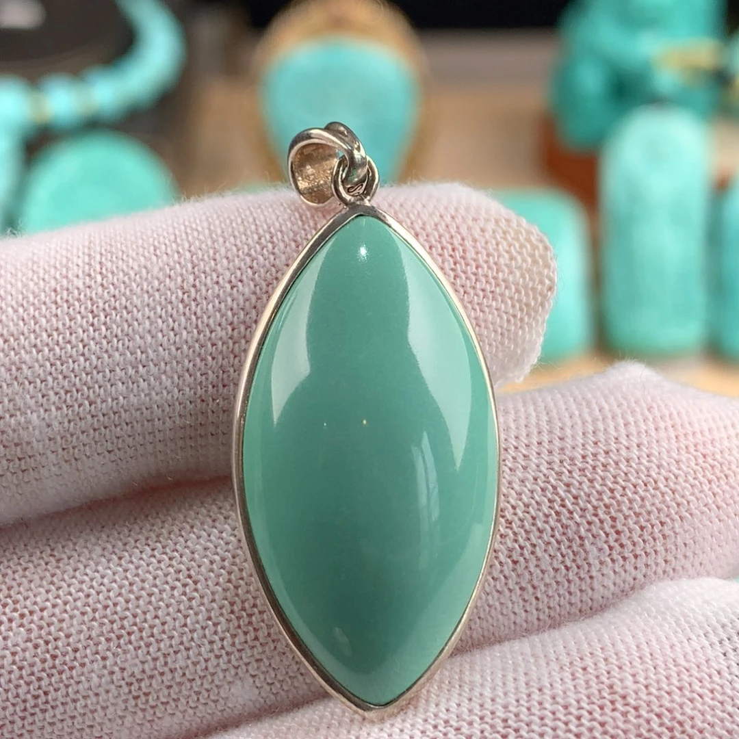 绿松石银S925镶嵌吊坠
