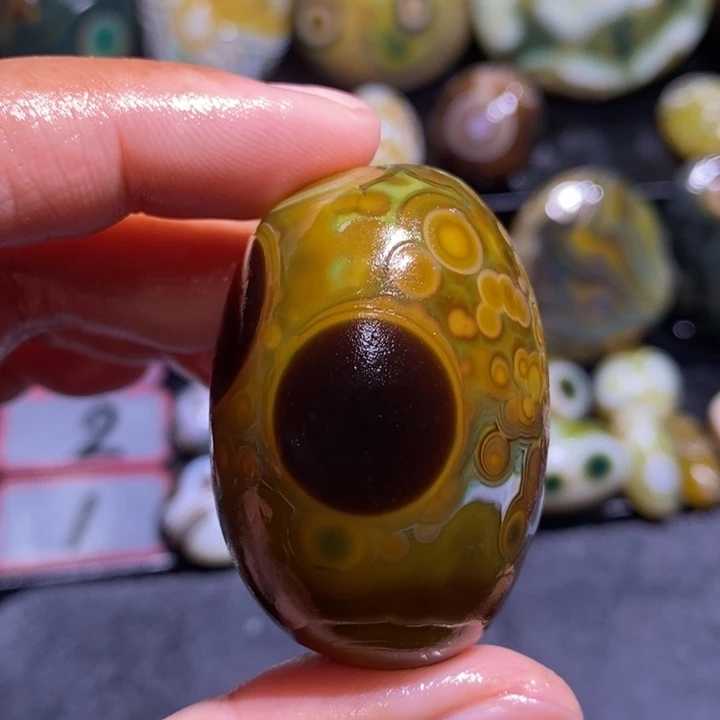 未镶嵌玛瑙/玉髓珠宝奇石