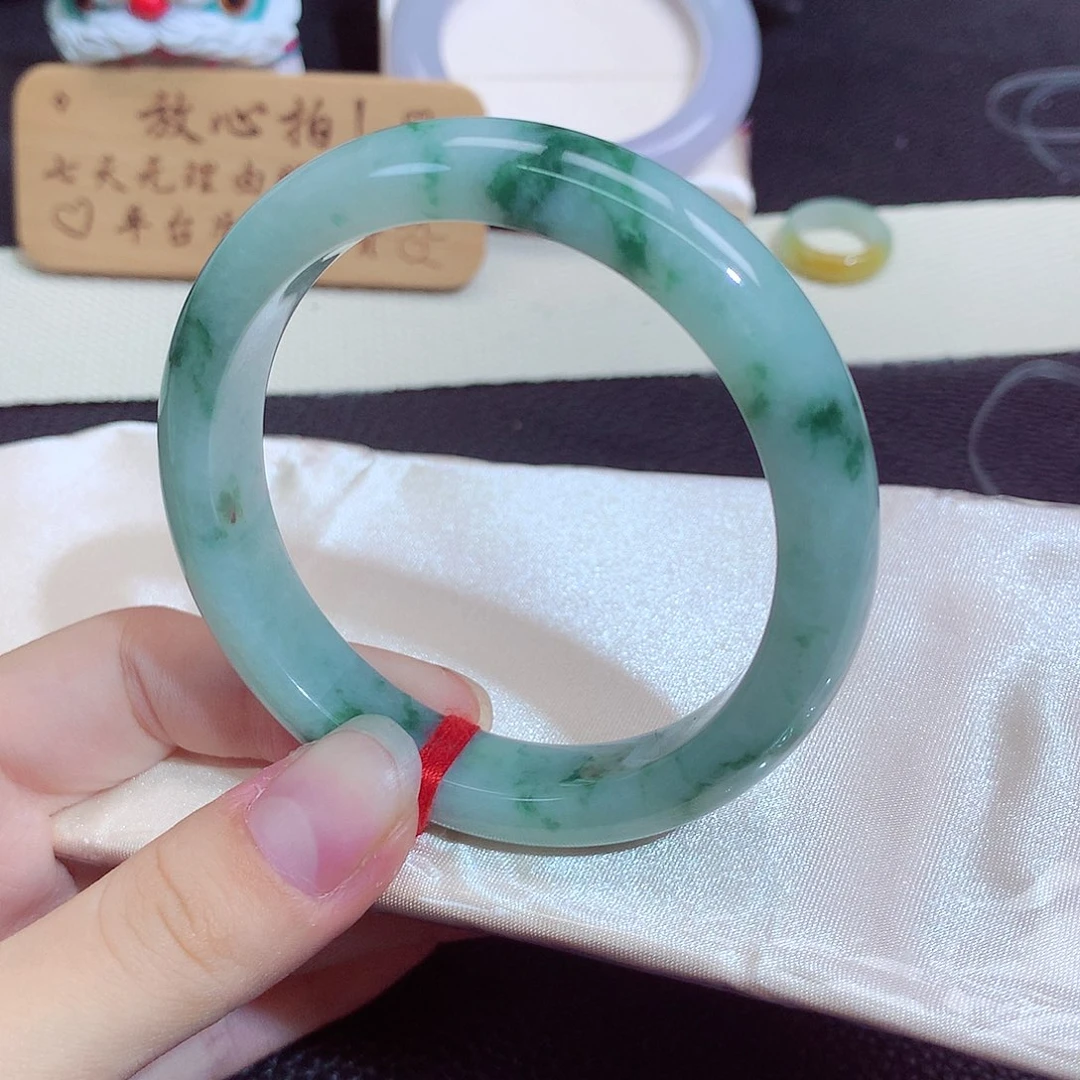 翡翠未镶嵌手镯245