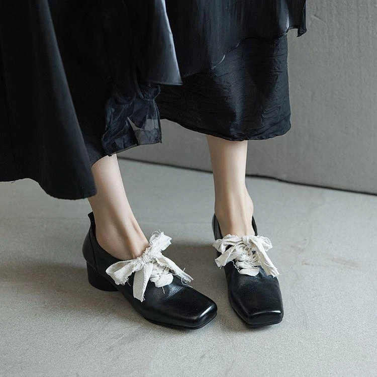 法式舒适复古方头芭蕾舞鞋女新款真皮系带单鞋小众设计感高跟鞋