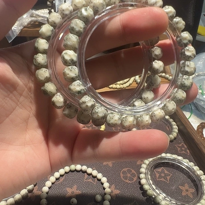 星月菩提吊坠无相手串