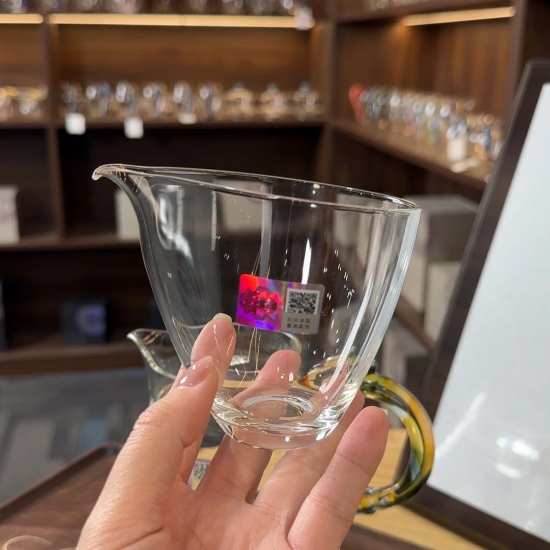 禾器天泽透明色，………………