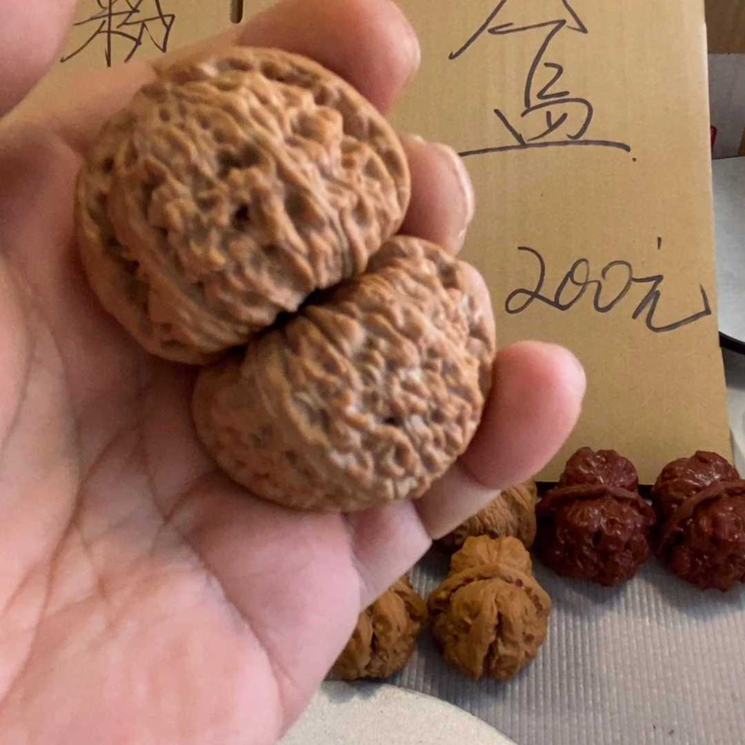 文玩核桃把件孤****8全品无修闷白