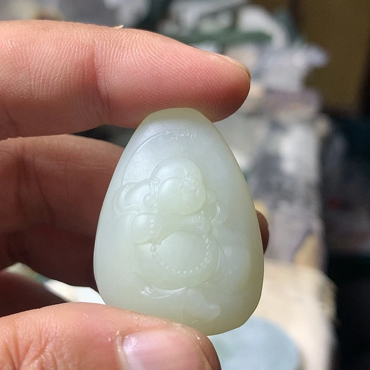 颈饰未镶嵌和田玉（糖玉）