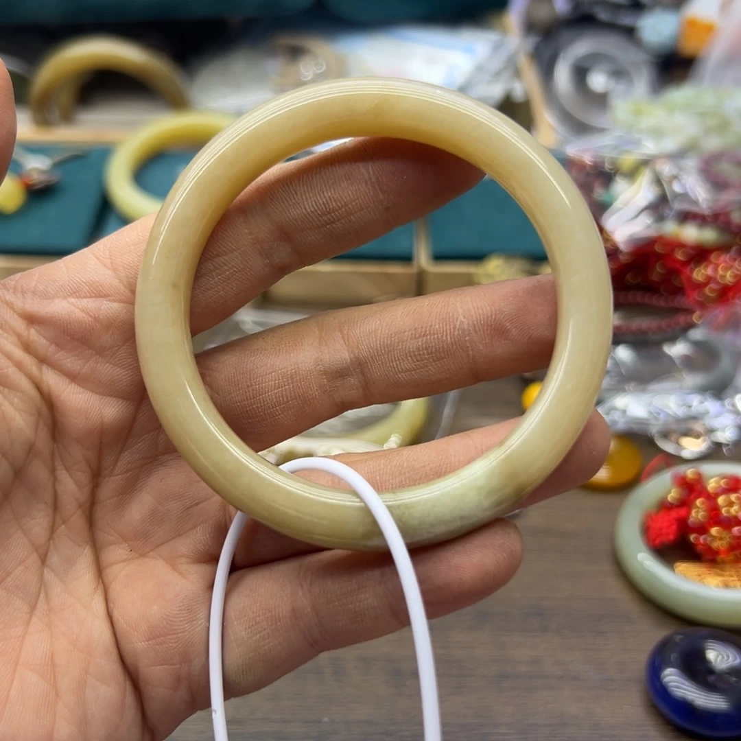 和田玉未镶嵌手镯58.9圈围214