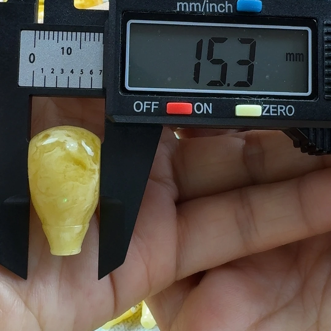蜜蜡未镶嵌裸石45