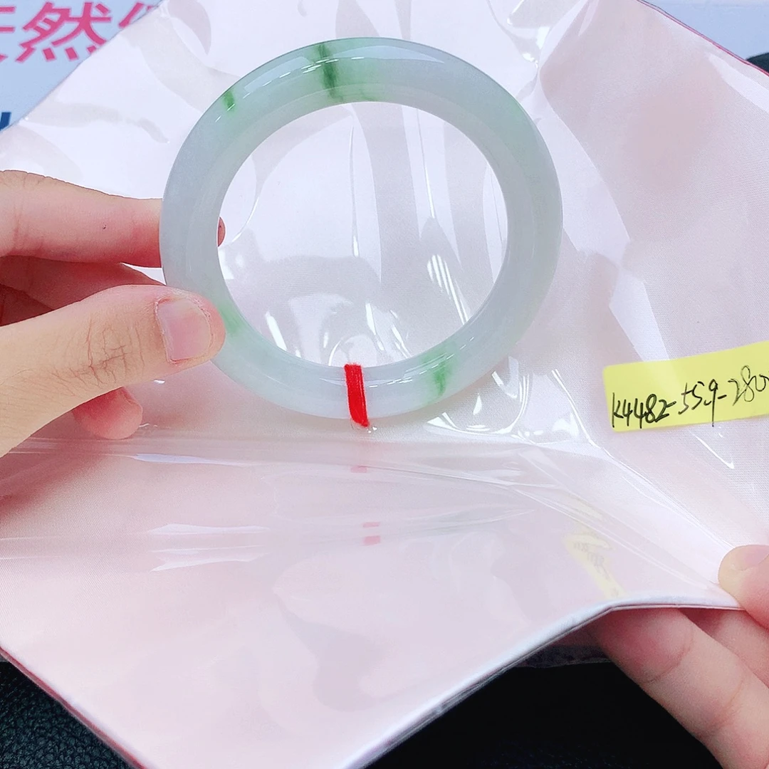 翡翠未镶嵌手镯我