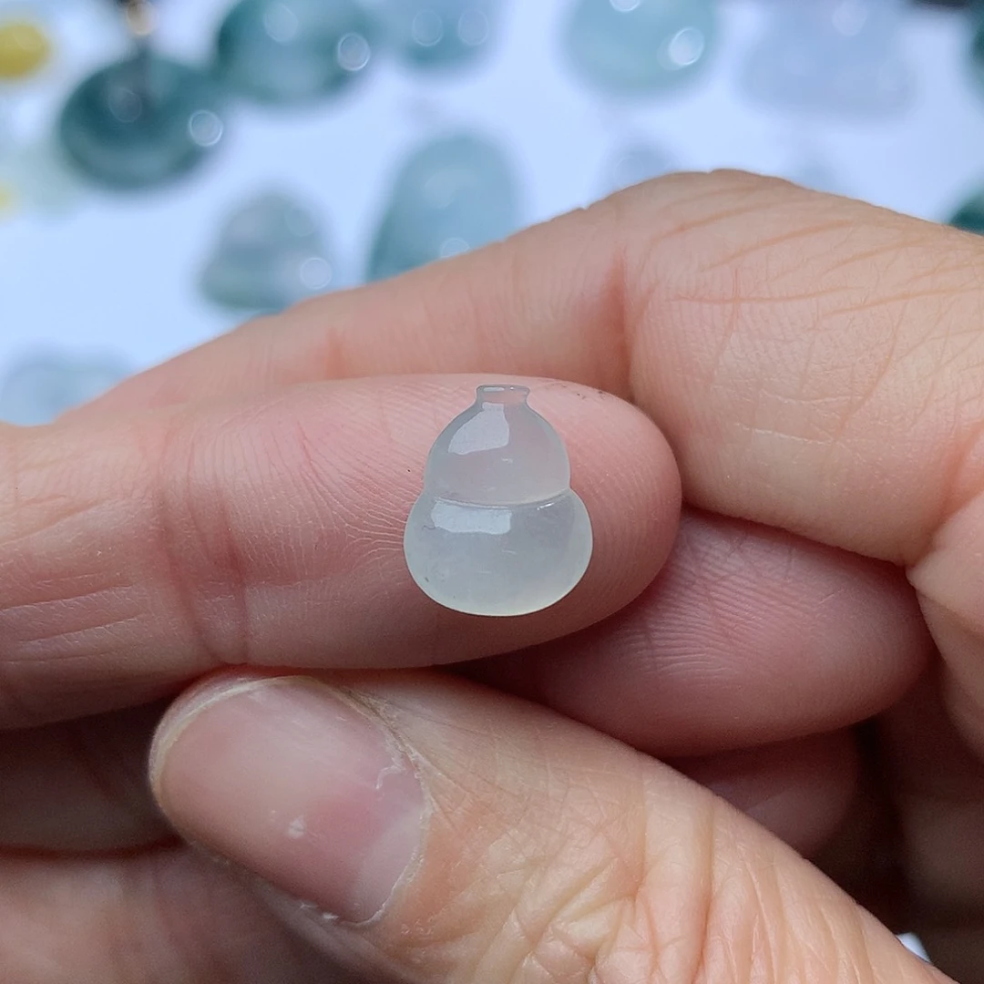 翡翠颈饰未镶嵌翡翠翡翠