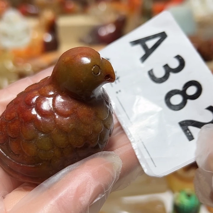 味***面和田玉未镶嵌颈饰