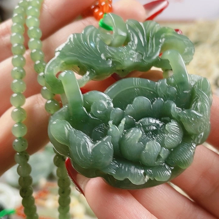 未镶嵌和田玉挂件