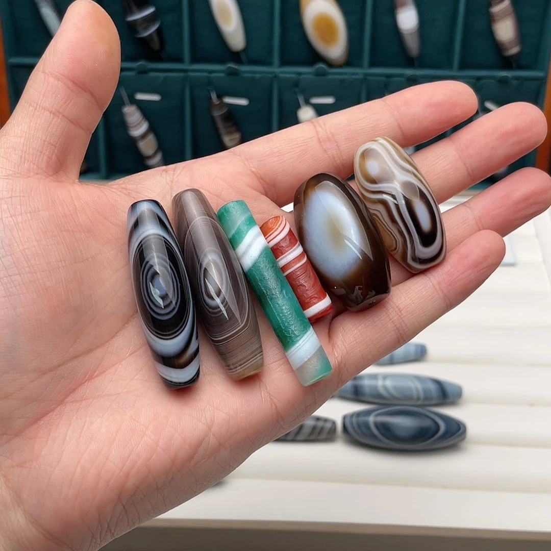 玛瑙/玉髓颈饰未镶嵌同*珠