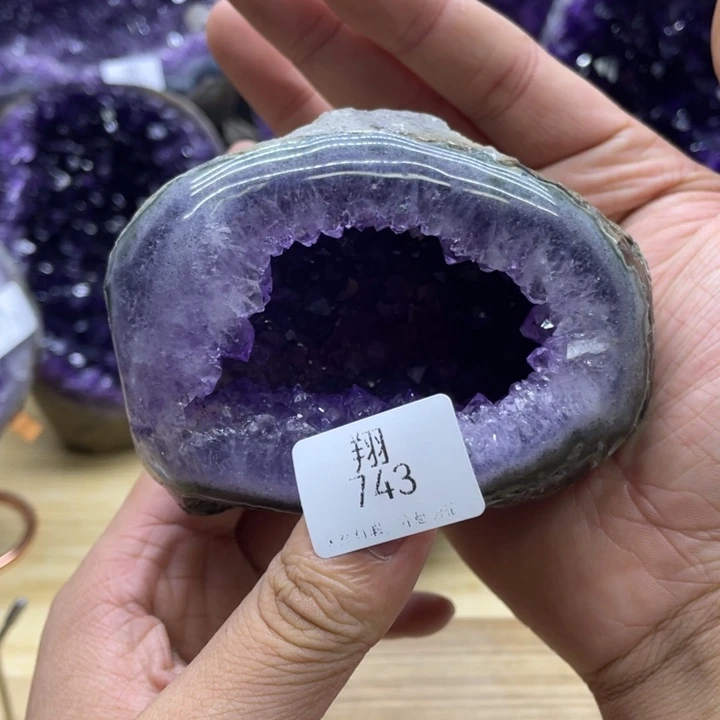 未镶嵌大型摆件（非配饰）紫晶