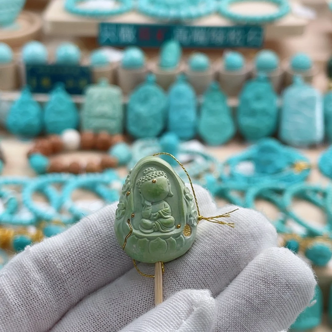 绿松石未镶嵌珠宝奇石