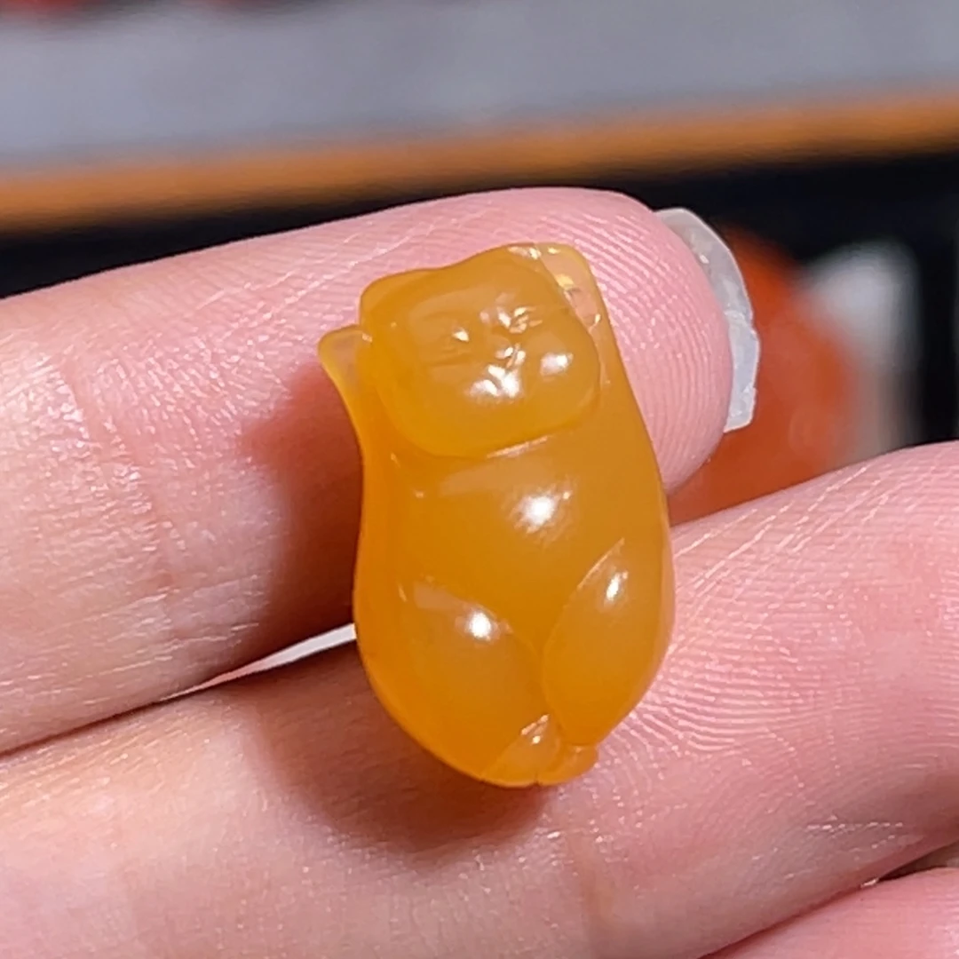 石英质玉（黄龙玉）未镶嵌招财猫9.9x8.9x16.1mm不