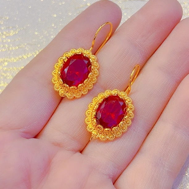 铜合金亚克力耳饰 民族风瑞丽风金色耳饰复古优雅红色耳钩