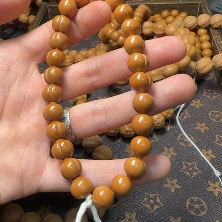 手串猴头核桃微瑕小屁桃