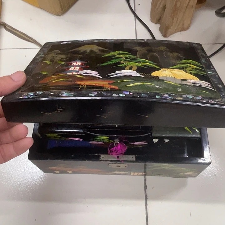 瓷片发发发发发发发发发发发