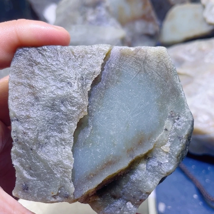 和田玉未镶嵌珠宝半成品