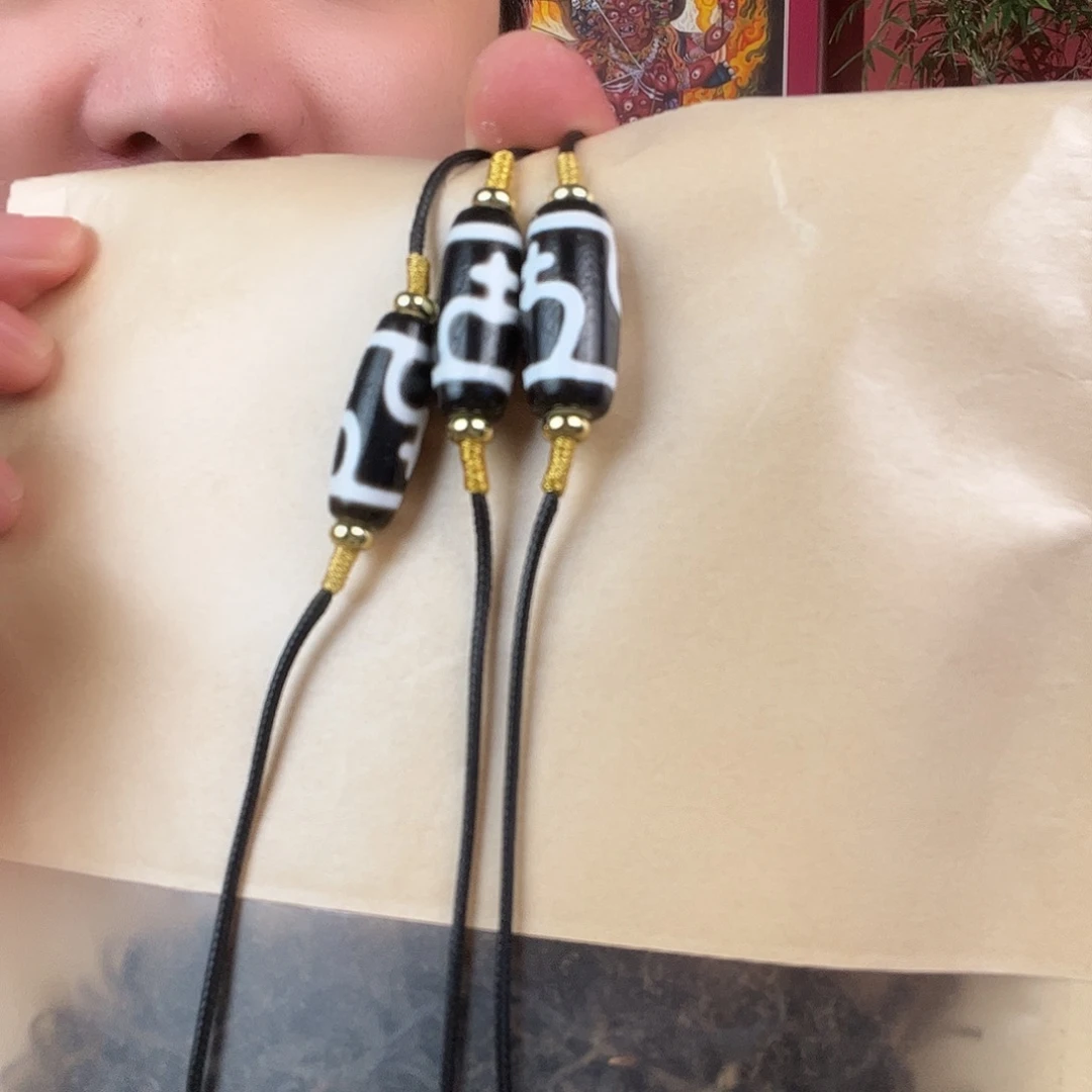合金颈饰玛瑙/玉髓吊坠