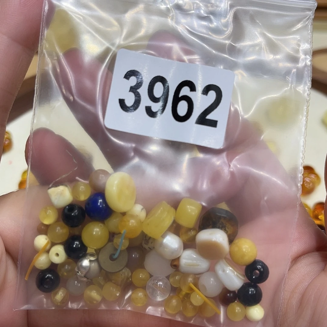 ୧***金琥珀未镶嵌珠宝奇石