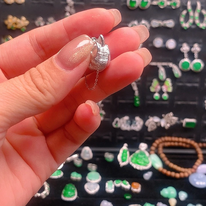 *****翡翠银S925镶嵌耳饰猫