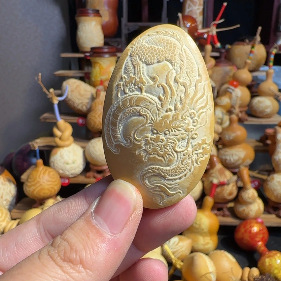 有机玻璃檀木葫芦雕刻