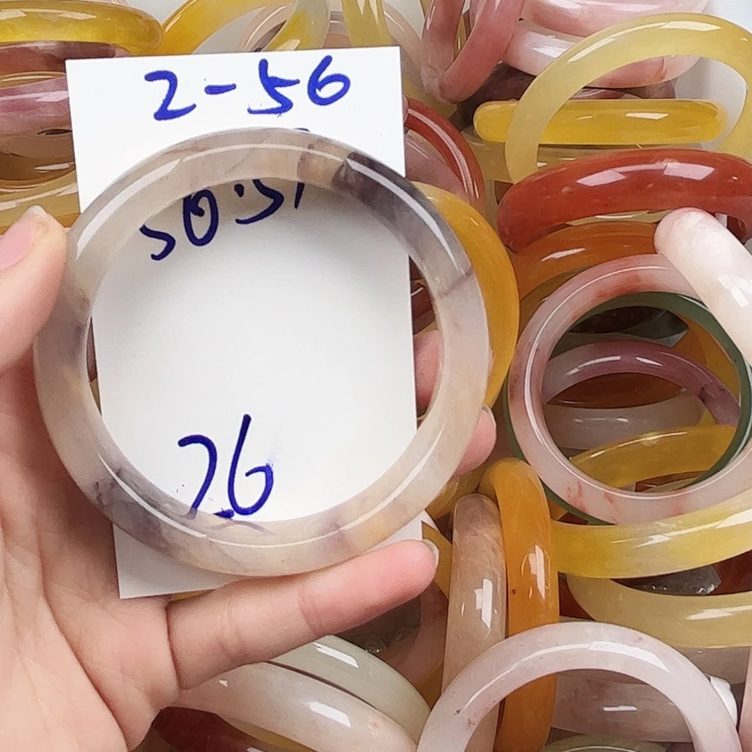 石英质玉未镶嵌手镯2.56