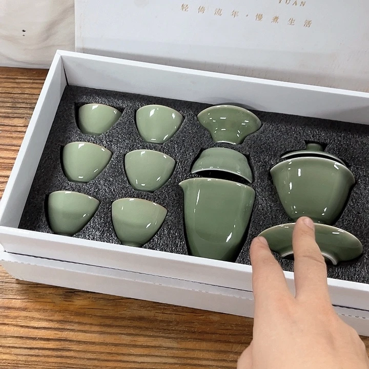 孤品茶具套装等。