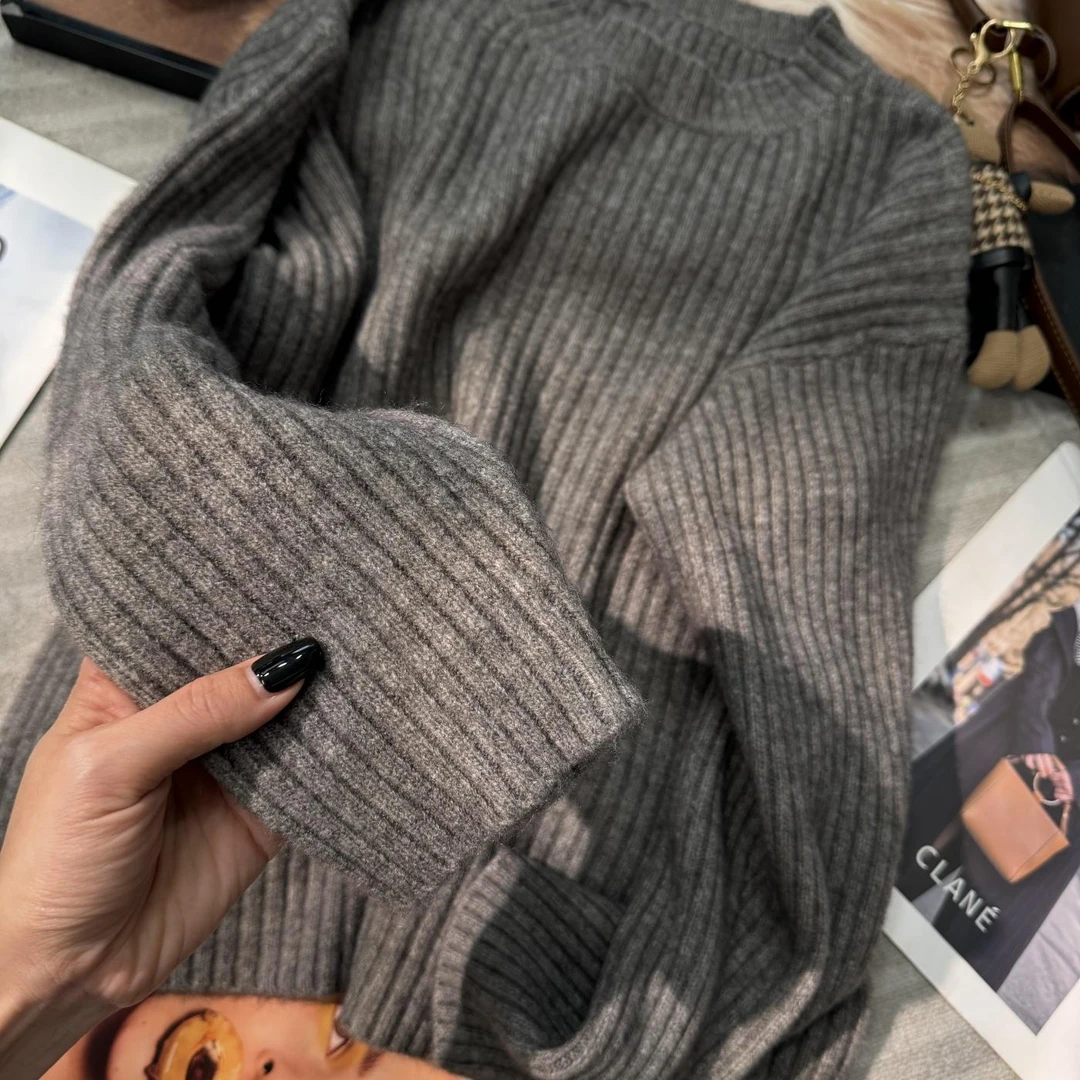 高级感圆领长袖针织衫女秋冬季2025新款时尚百搭洋气打底套头毛衣