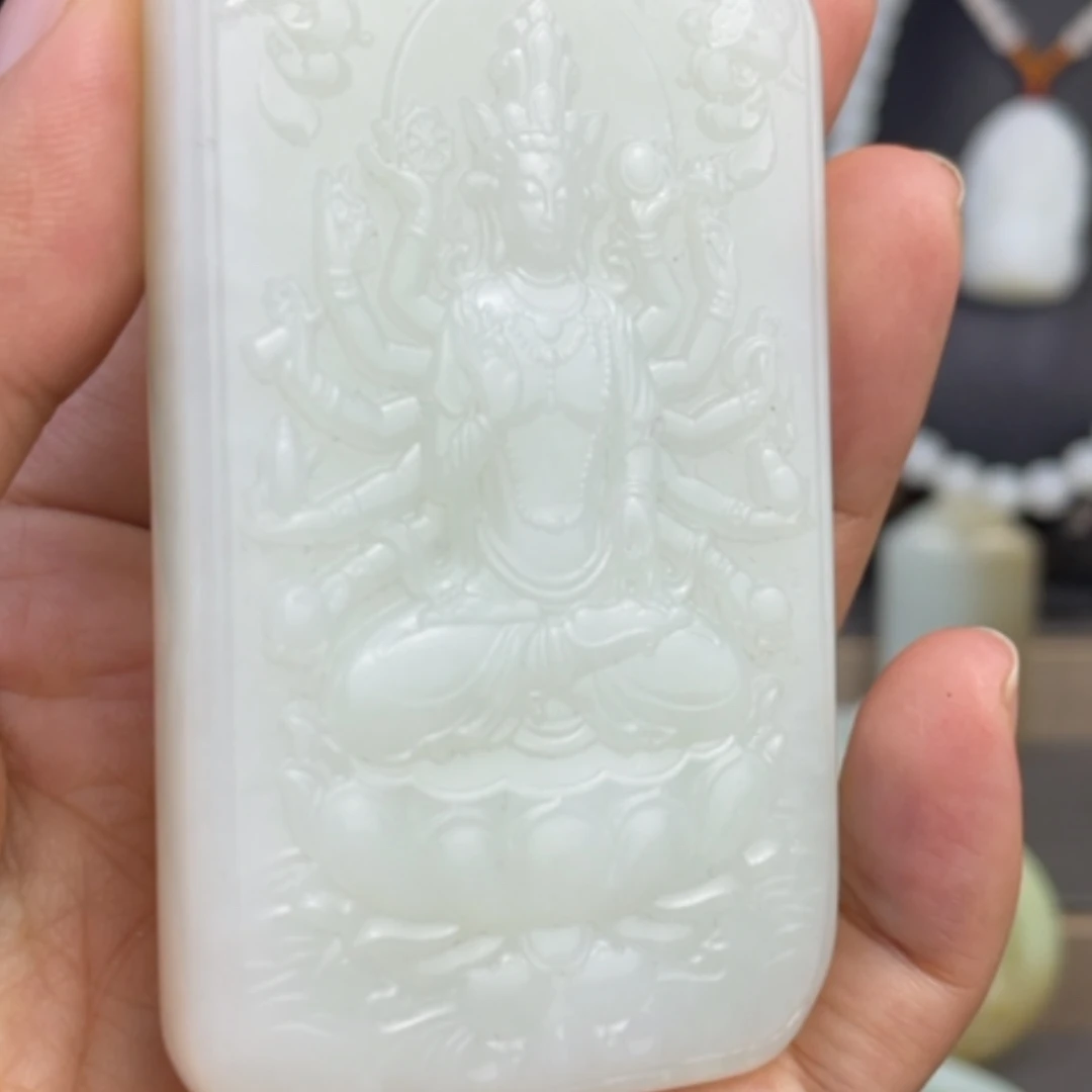 【闪购商品】颈饰未镶嵌和田玉