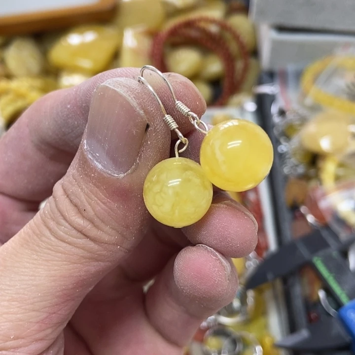 银S925镶嵌蜜蜡裸石耳坠