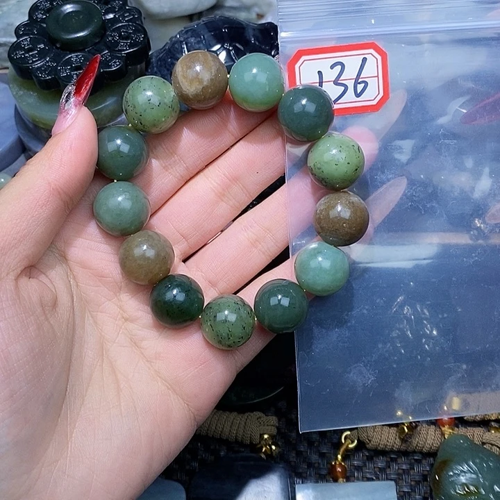 和田玉和田玉边角料随机发未镶嵌