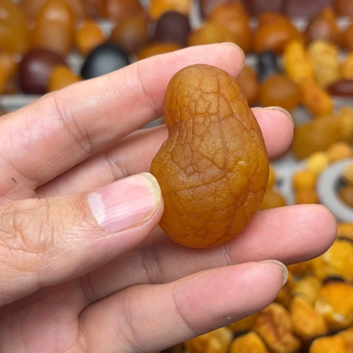 琥珀未镶嵌裸石天然蜜蜡吊坠