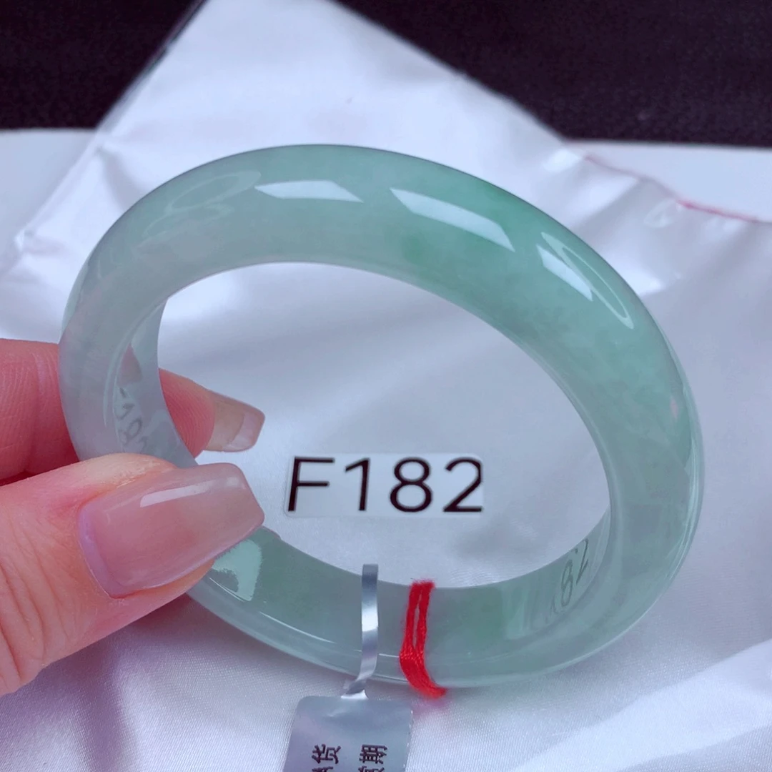 翡翠未镶嵌手镯手镯