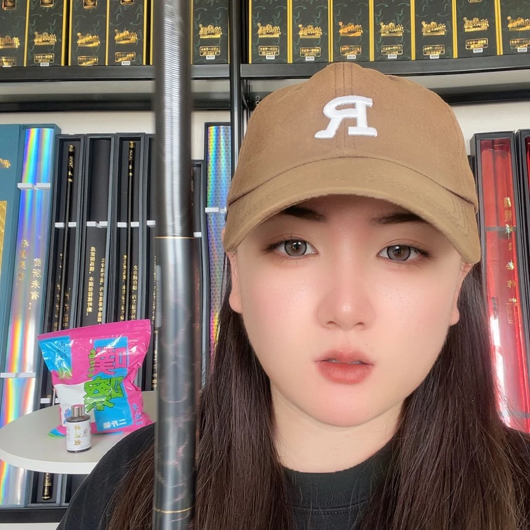 ****巴碳素新款鱼竿恒瑞