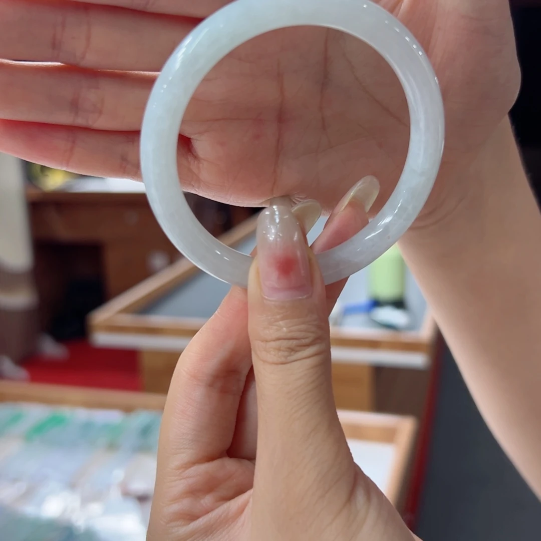 翡翠未镶嵌手镯翡翠