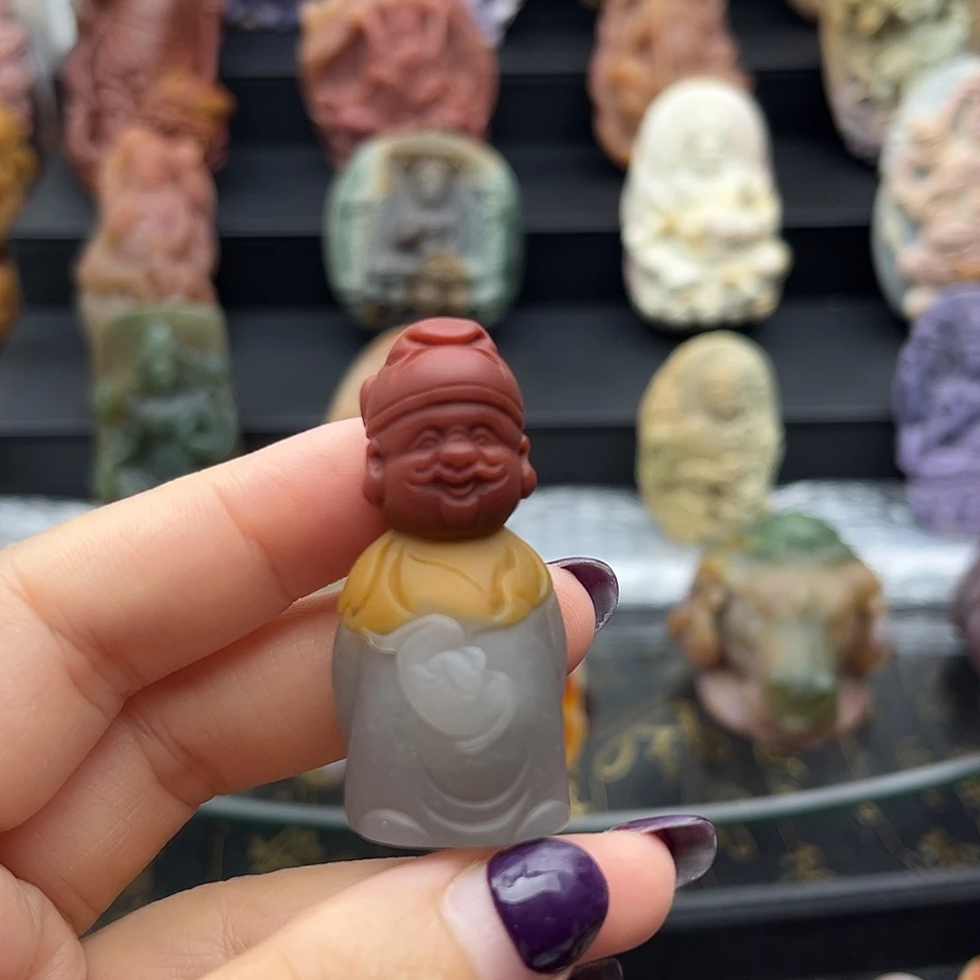 颈饰未镶嵌石英质玉