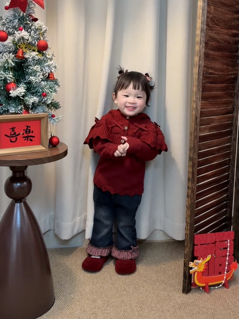 萱妈家【连帽蝴蝶结斗篷+针织上衣】新年拜年服洋气女宝宝出片穿搭