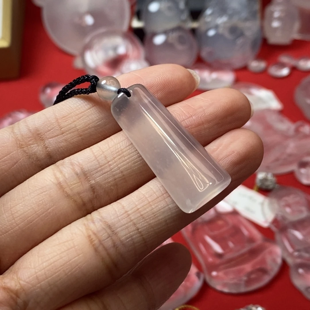 石英质玉未镶嵌佛公吊坠