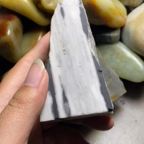 未镶嵌和田玉（糖玉）挂件