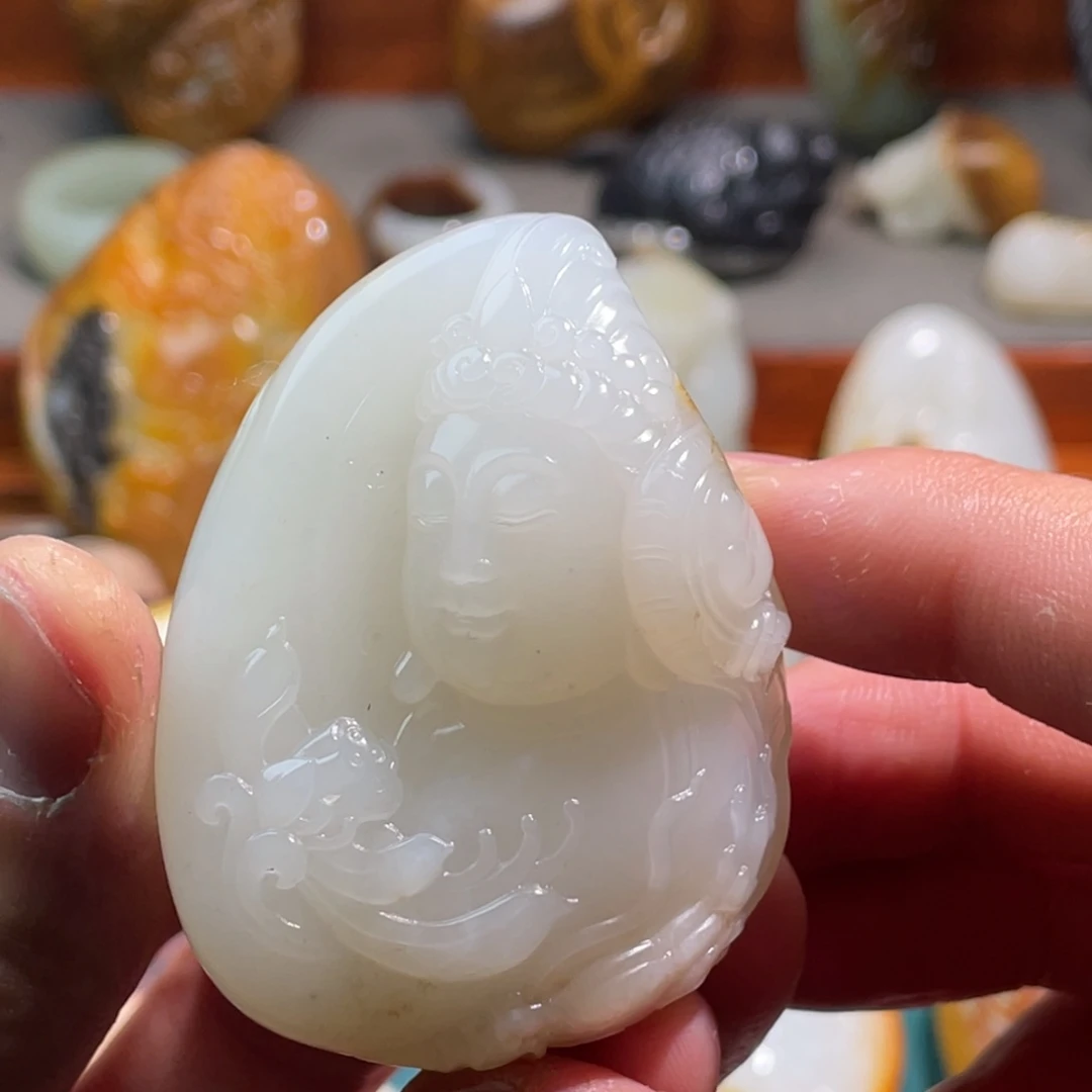 和田玉未镶嵌颈饰