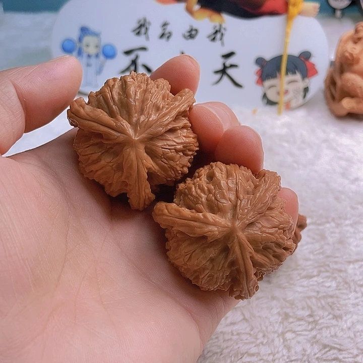吊坠文玩核桃只**衍三棱