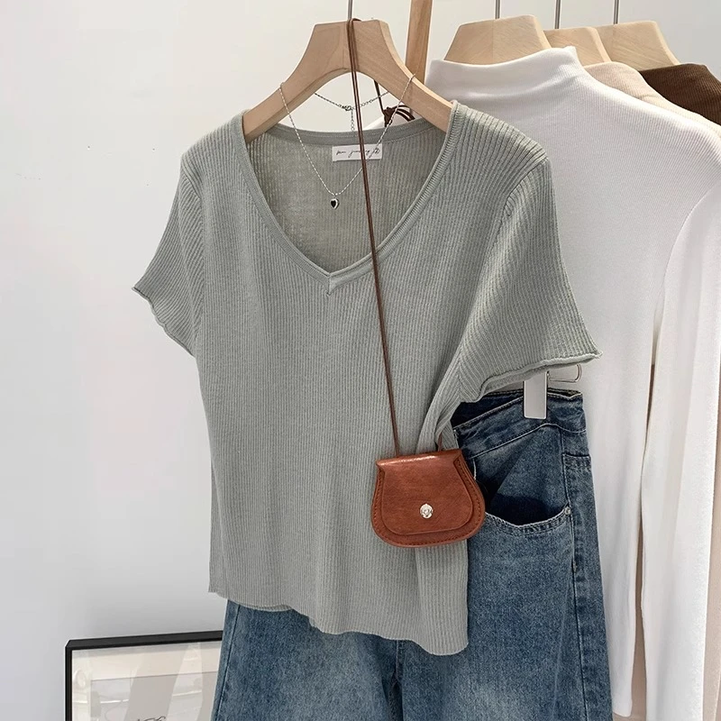 V领短袖针织衫女春夏2025新款韩系洋气高级感半袖修身正肩短上衣