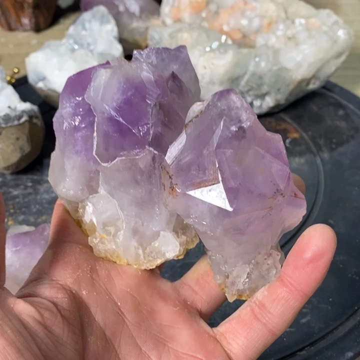 紫晶未镶嵌大型摆件（非配饰）