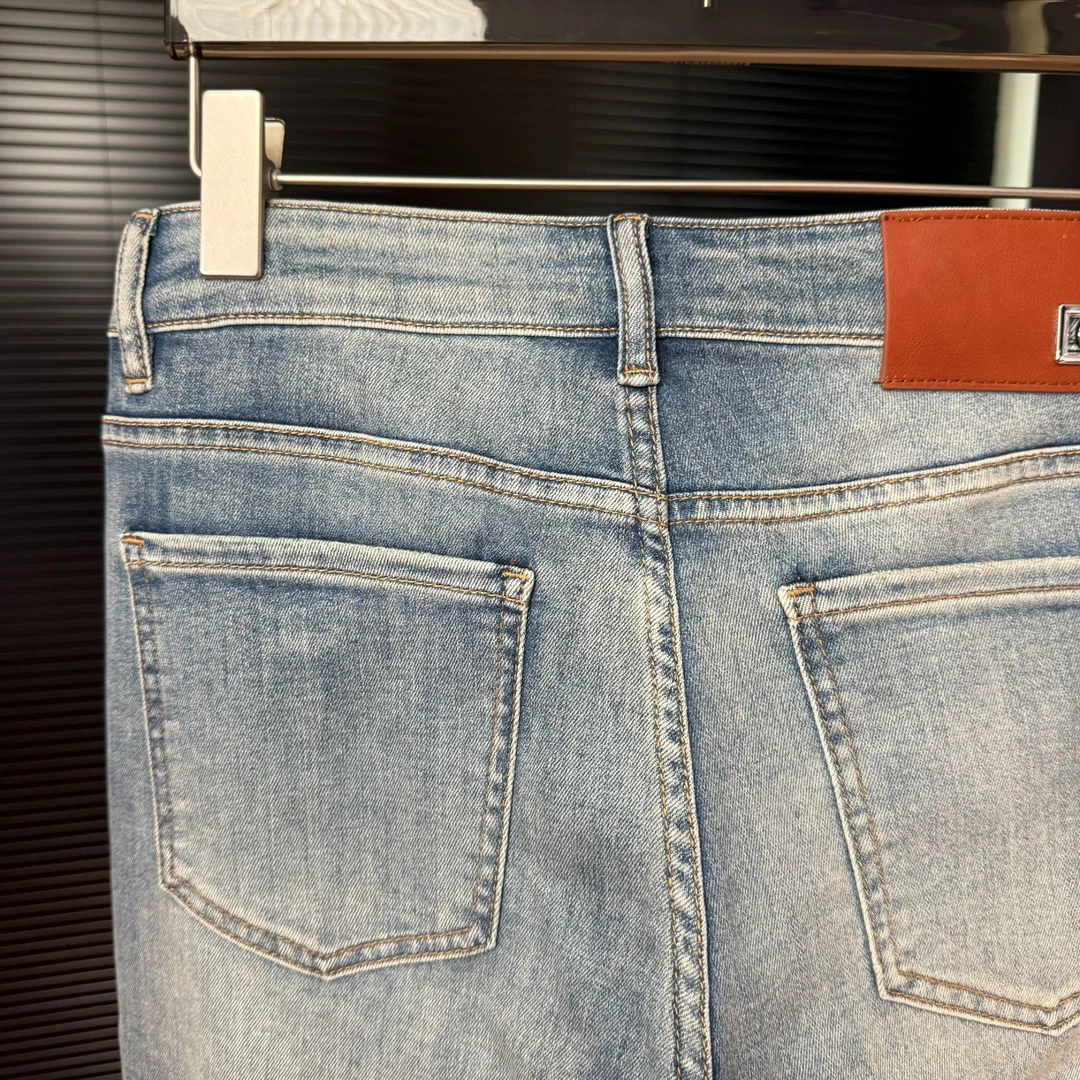 29-春夏新款修身小直筒牛仔裤6381