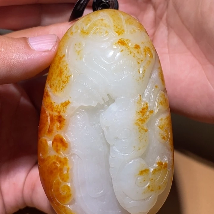 健***下颈饰未镶嵌和田玉