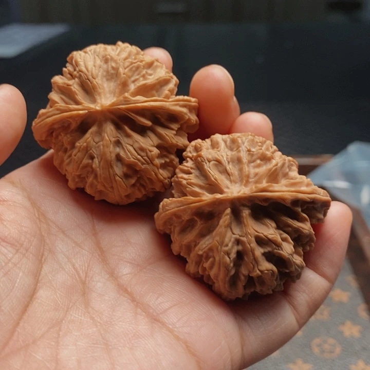 把件文玩核桃大苹果42尺